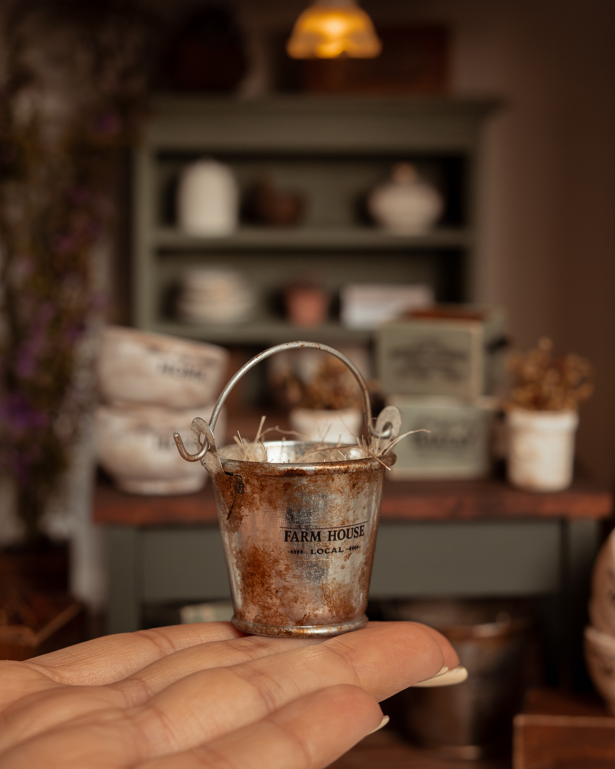 Cubo metálico vintage